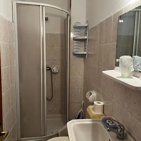 招待所 Casa Amaradia 3*